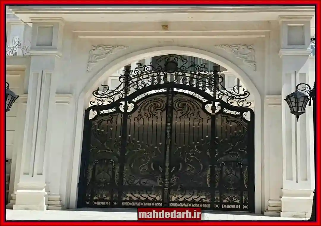 درب ورودی ویلایی با طراحی زیبا درب ورودی ویلایی با طراحی زیبا