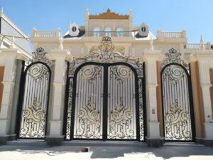 قیمت و مدل درب ورودی ویلا در شمال