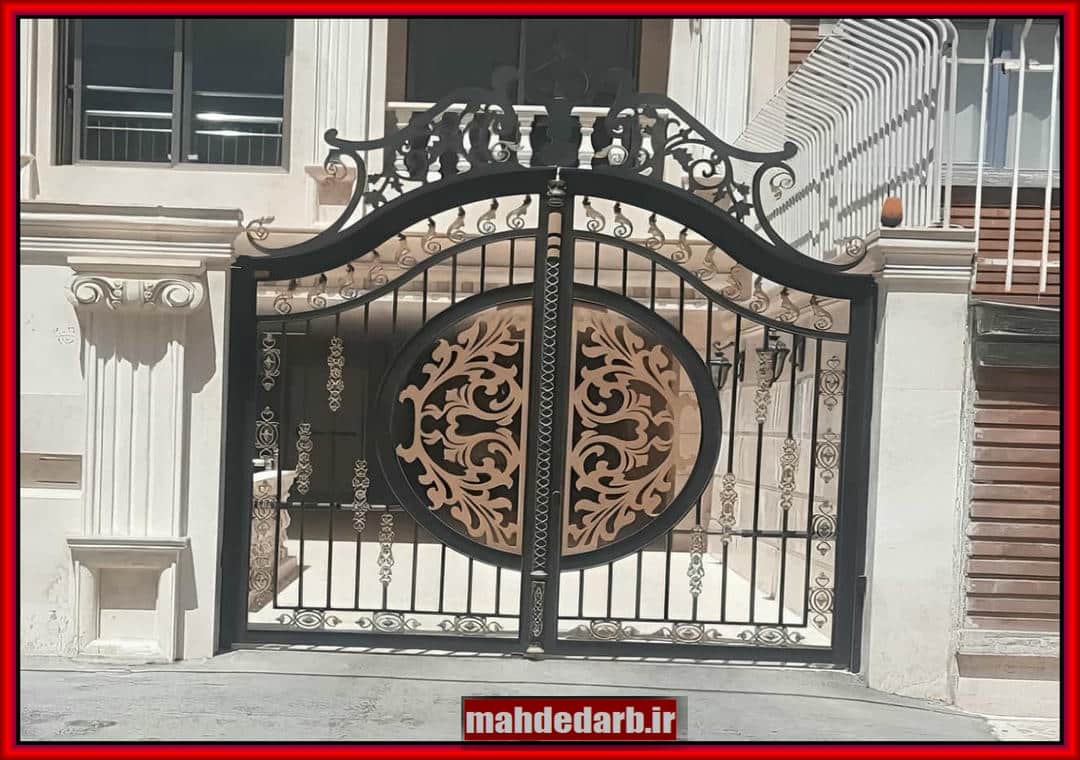 درب فرفورژه دو لنگه