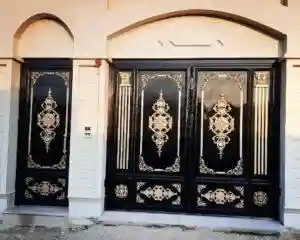 درب آهنی ساده برای ورودی ساختمان های مسکونی درب آهنی ساده برای ورودی ساختمان های مسکونی