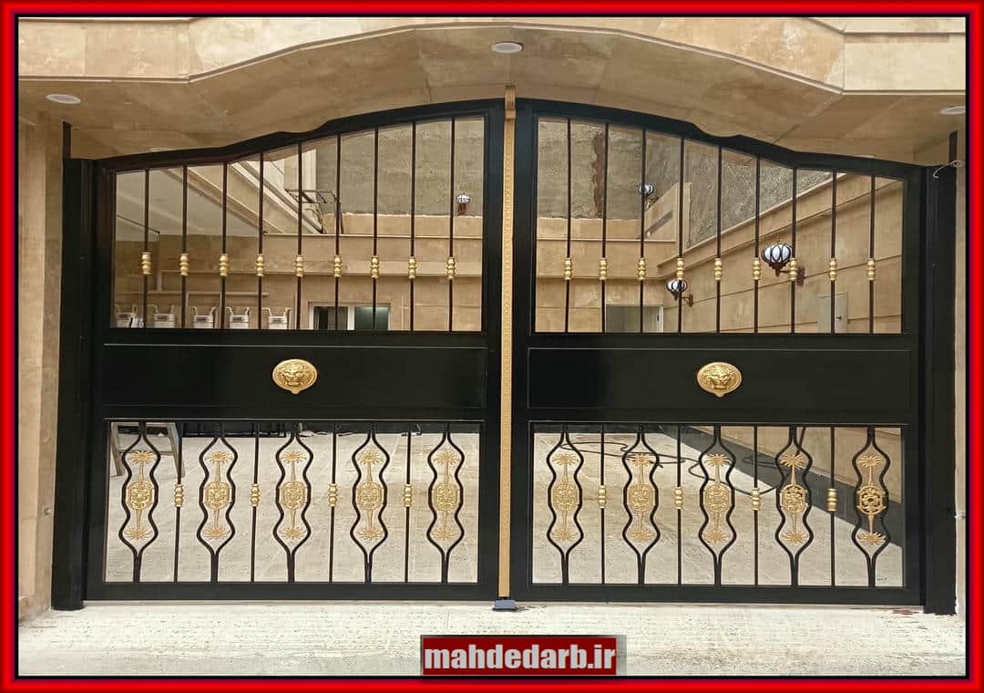 درب حیاط طرح دار یک و نیم لنگه