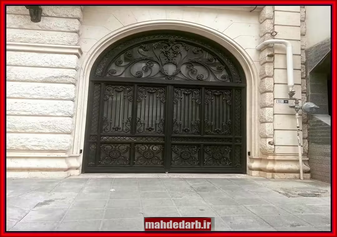 اهمیت انتخاب رنگ درب فرفورژه اهمیت انتخاب رنگ درب فرفورژه