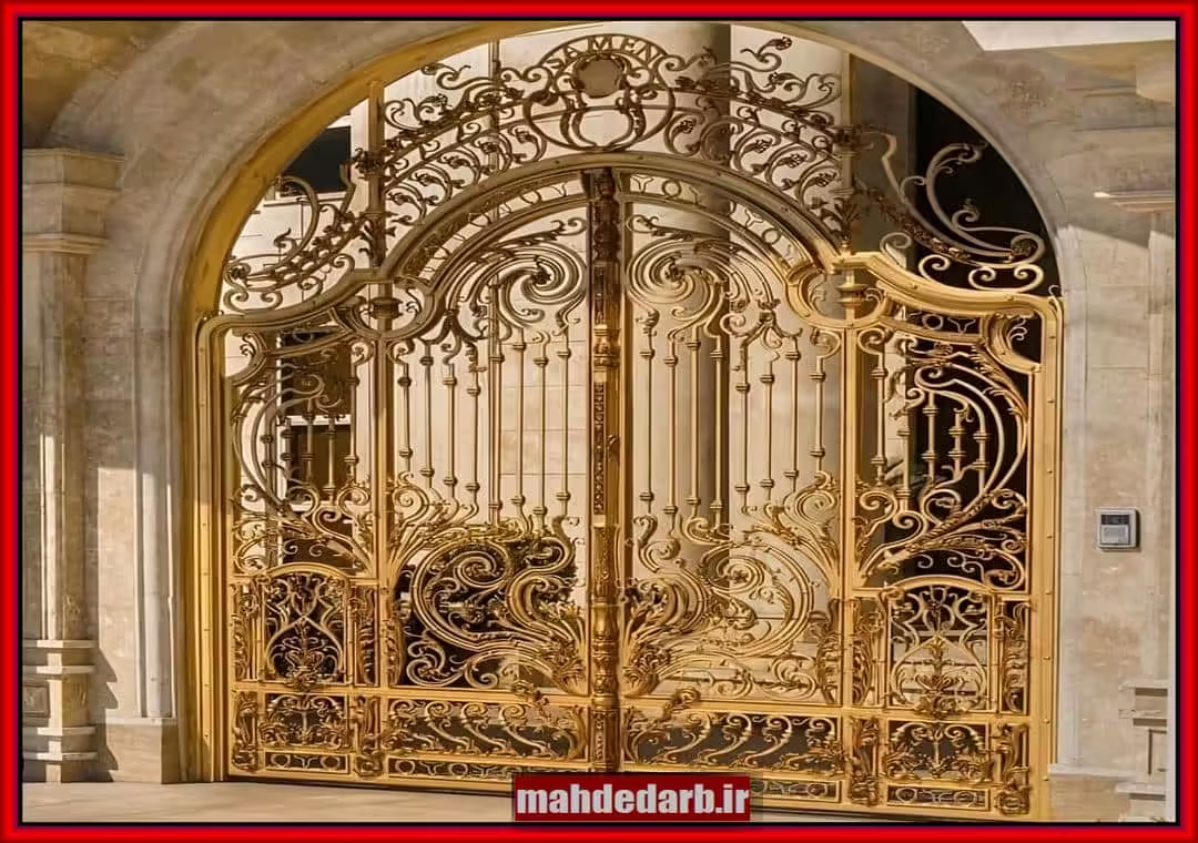 انتخاب رنگ طلایی برای درب حیاط انتخاب رنگ طلایی برای درب حیاط