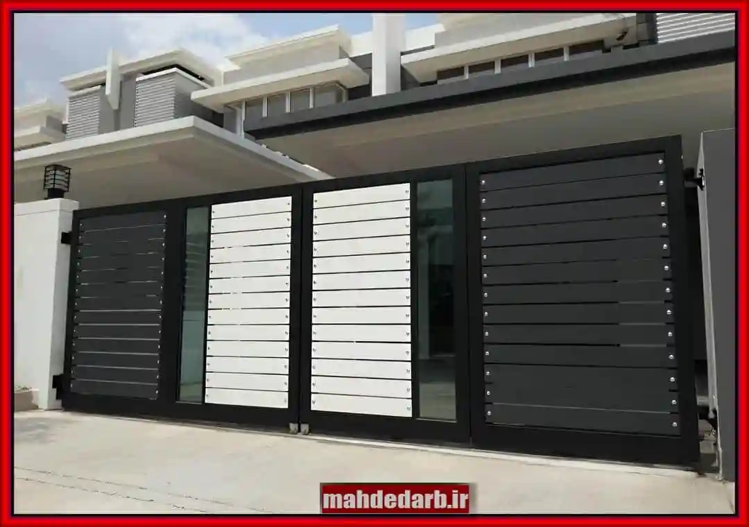 درب حیاط طرح دار ریلی