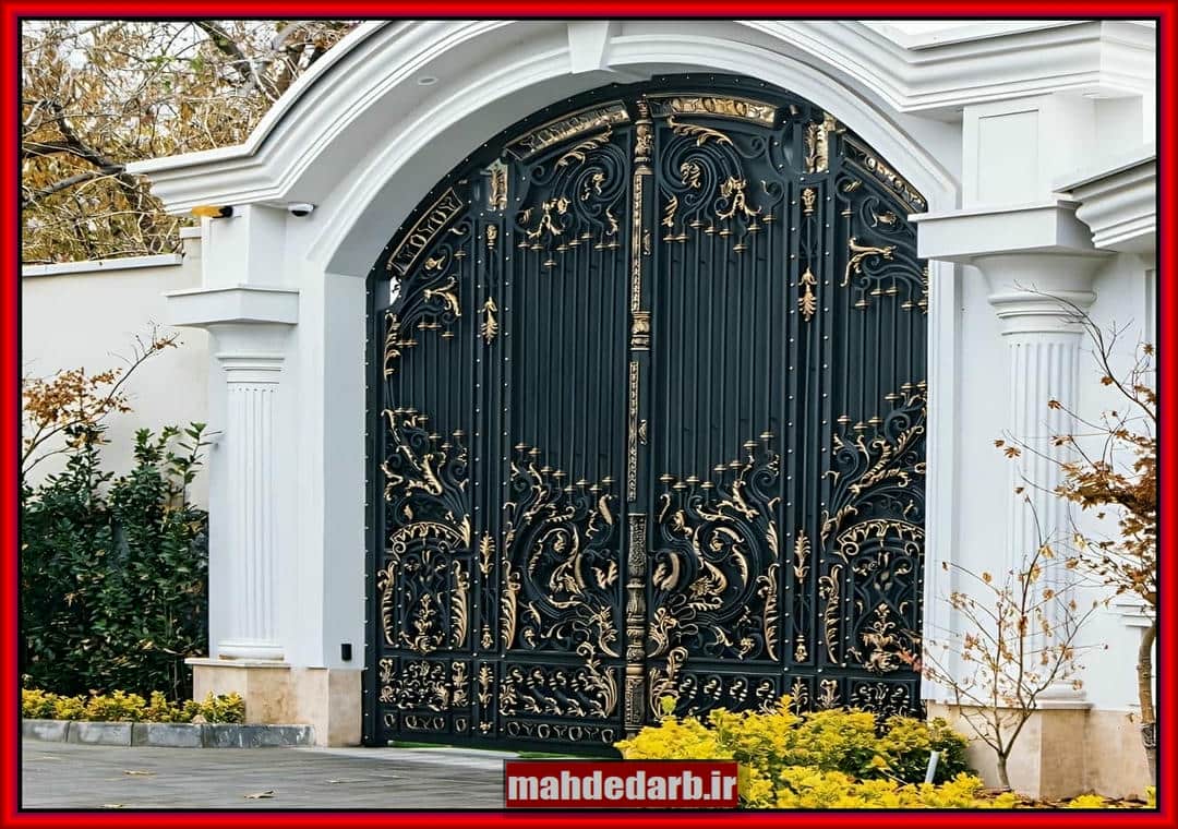 درب فرفورژه پیچیده با طرح های متنوع