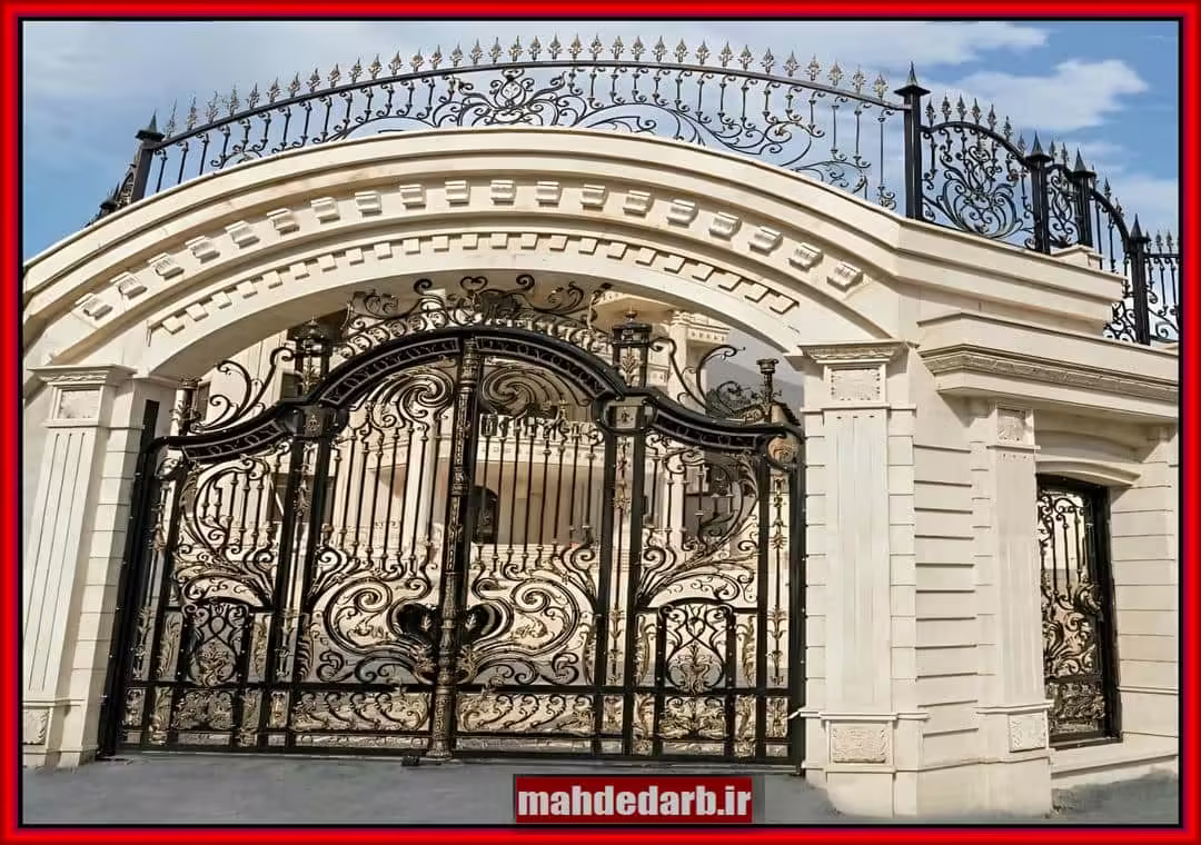 درب حیاط شیک مدرن و مقاوم فرفورژه درب حیاط شیک مدرن و مقاوم فرفورژه