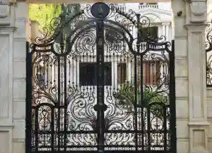 مدل های مختلف درب آهنی حیاط مدل های مختلف درب آهنی حیاط