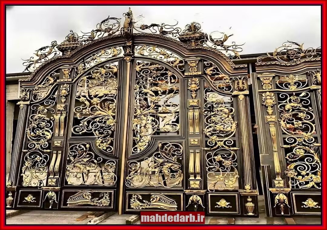 درب پارکینگ فرفورژه مدرن و هندسی درب پارکینگ فرفورژه مدرن و هندسی