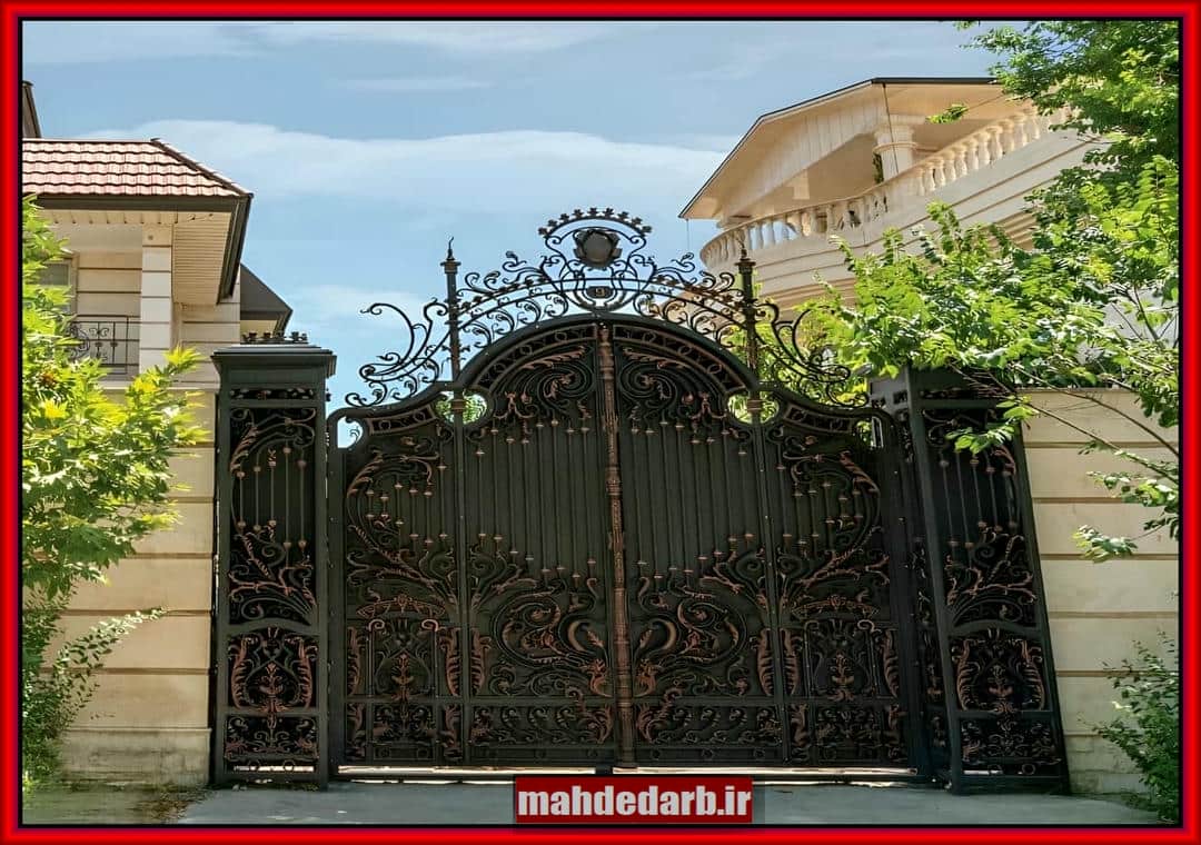 نصب درب آهنی پارکینگ آپارتمان