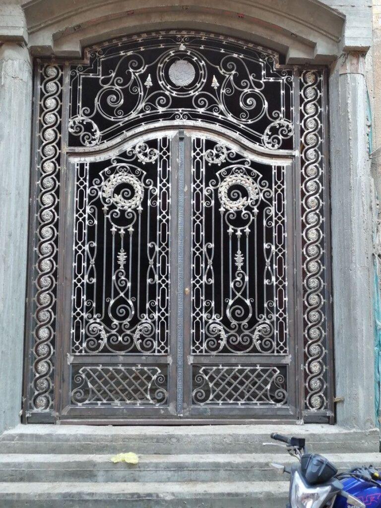 مزایای درب فرفورژه فلزی حیاطی