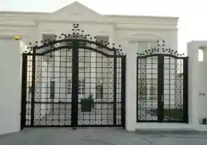 درب ویلایی فرفورژه چیست؟