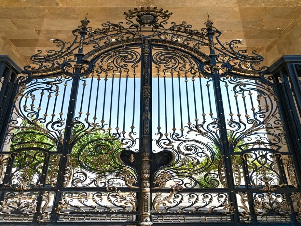 درب ویلایی کلاسیک و مدرنیته ویلا درب ویلایی کلاسیک و مدرنیته ویلا