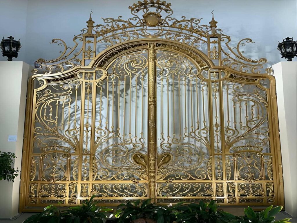 درب فلزی لوکس پارکینگ خانه درب فلزی لوکس پارکینگ خانه