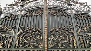 درب و پنجره آهنی در بازار