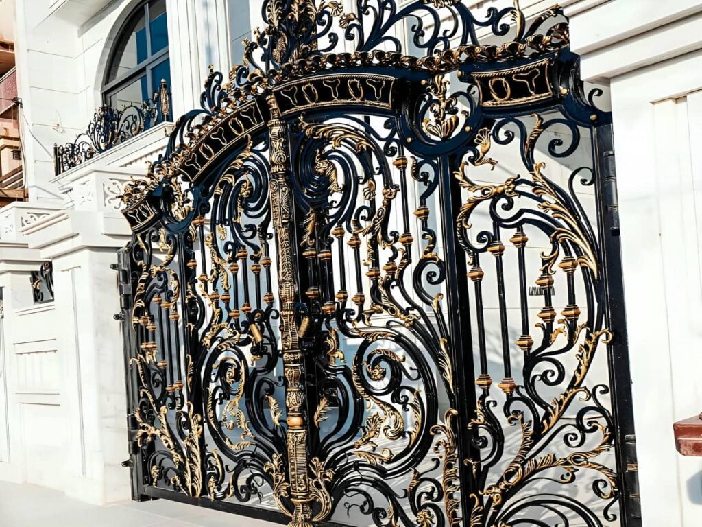 مراحل ساخت درب فرفورژه مراحل ساخت درب فرفورژه