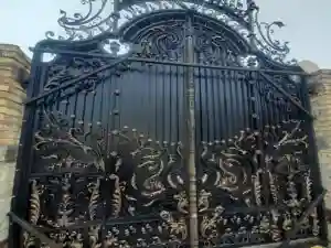 راهنمای خرید درب دست ساز فرفورژه