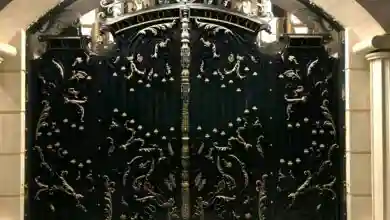 دروازه حیاط