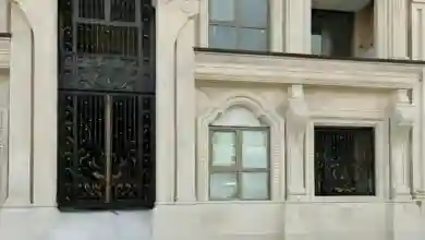 نمونه های برتر درب ورودی حیاط برای منازل مدرن