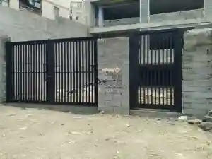 درب حیاط ساده و زیبا