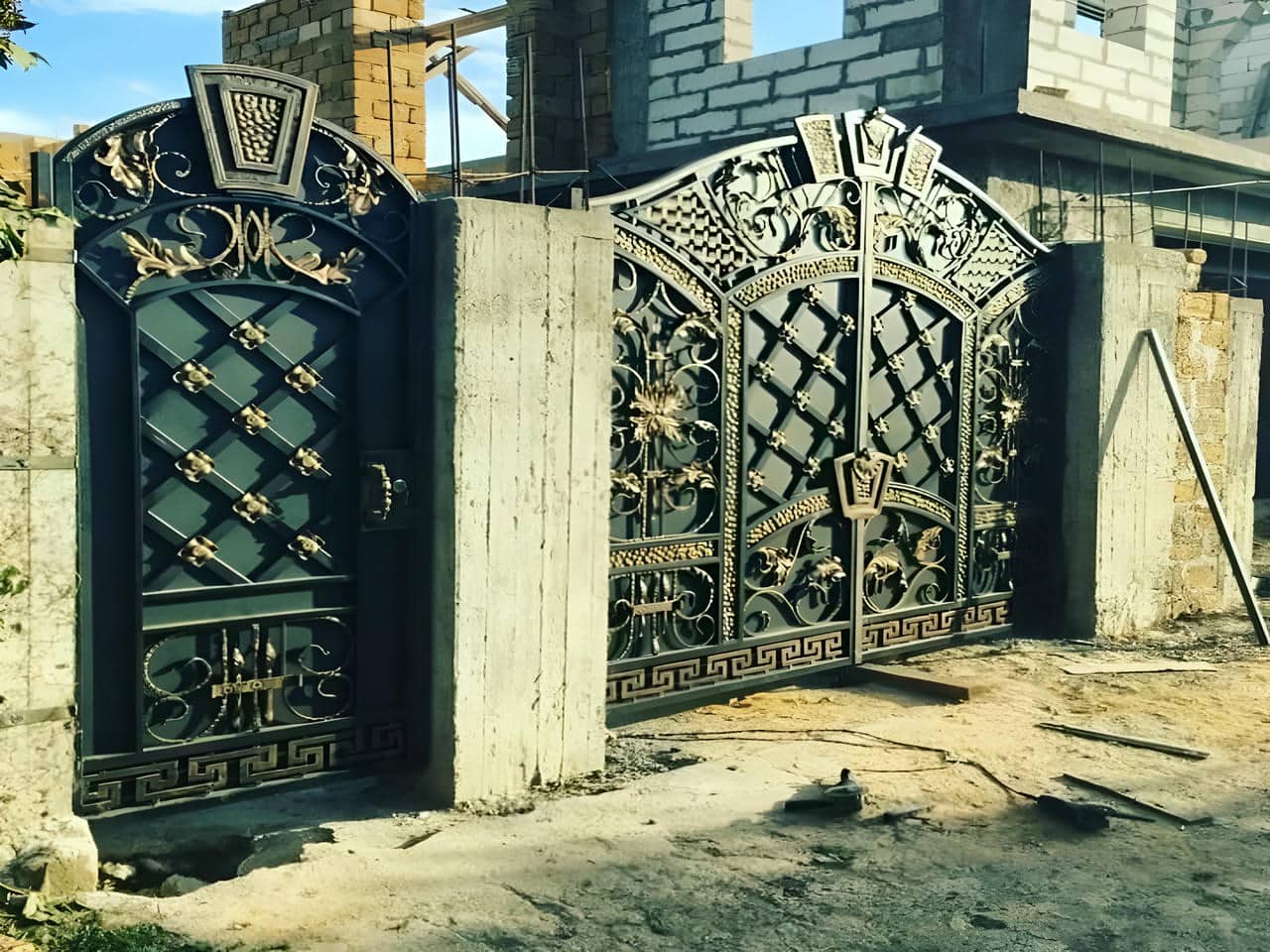 درب پارکینگی لوکس و مدرن | مهد درب درب پارکینگی لوکس و مدرن