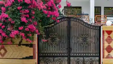 درب ورودی ساختمان