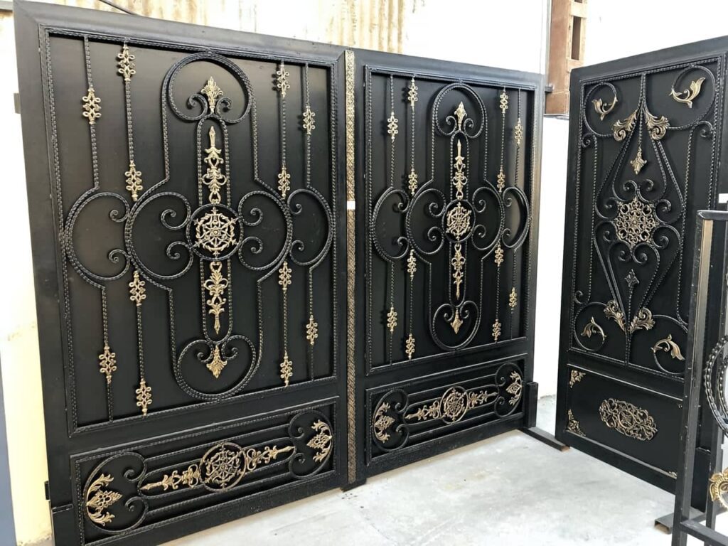 نقشه ساخت و طراحی درب حیاط نقشه ساخت و طراحی درب حیاط