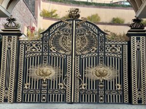 بروزترین درب های فرفورژه اشرافی