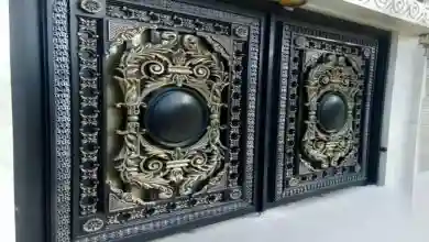 درب پارکینگ جنوبی ساختمان