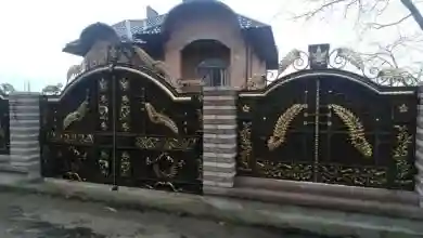 درب فرفورژه باغ