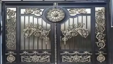 درب فلزی ورودی راه پله ساختمان چند طبقه