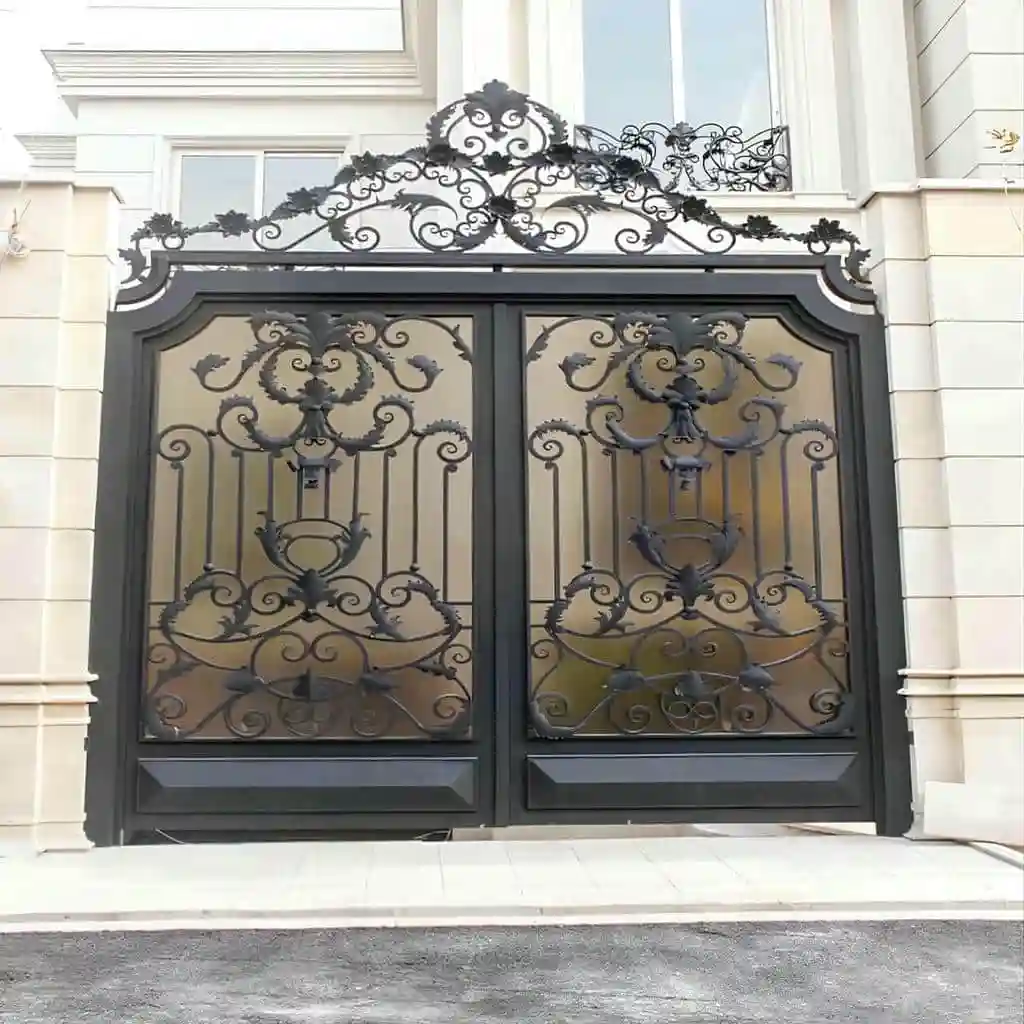 تولیدکننده درب فرفورژه ورودی پارکینگ ساختمان