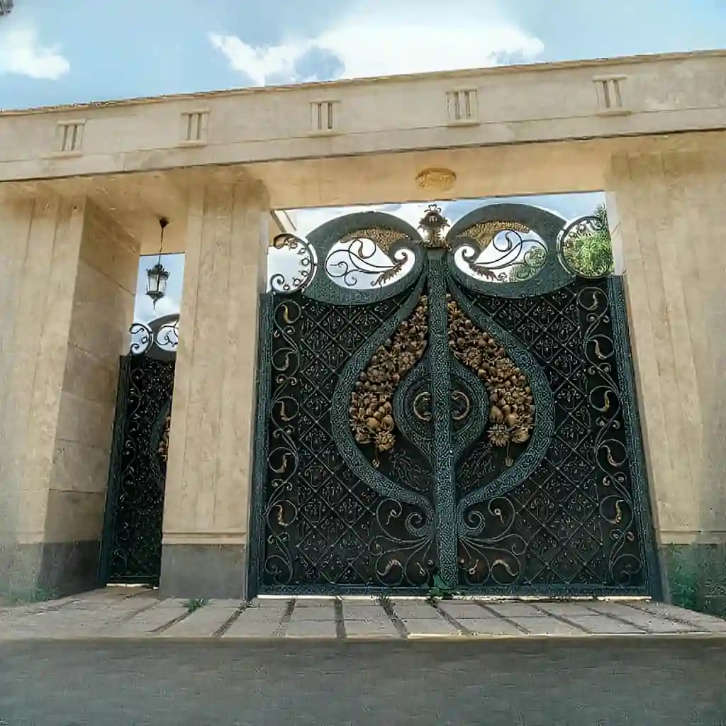 نصب درب دسته گل