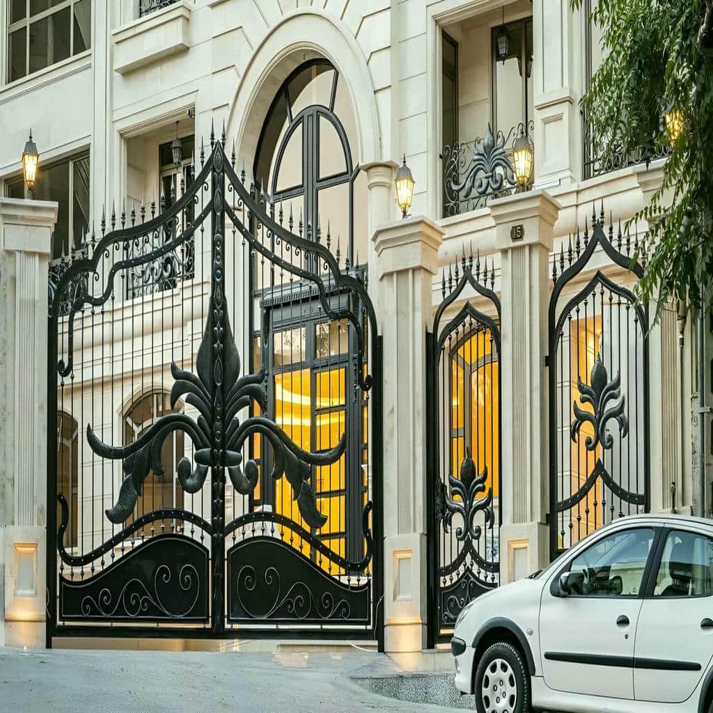 خرید درب حیاط فرفورژه ویلا ساده در سبزوار