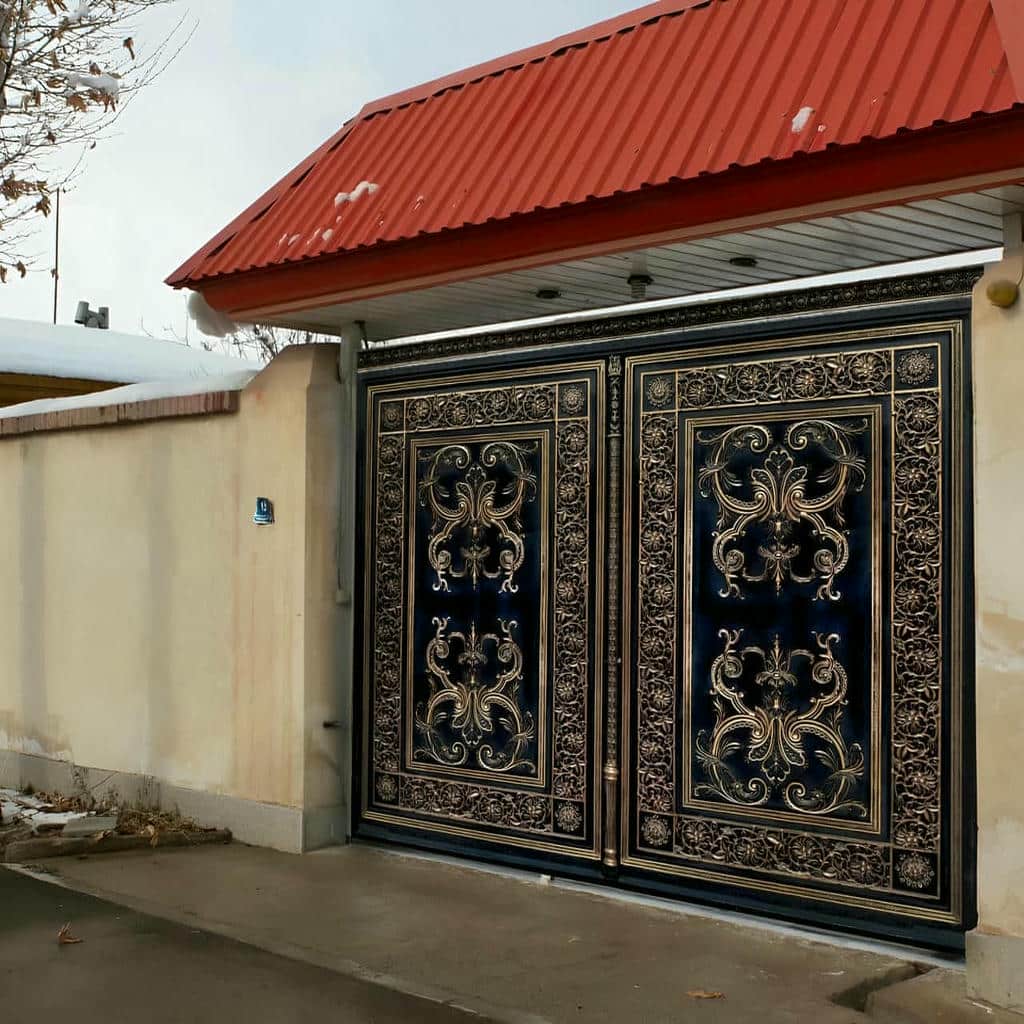 نصب درب حیاط فرفورژه ویلا باغ در سبزوار