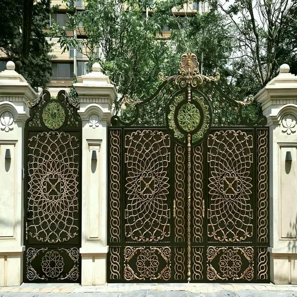 خرید درب حیاط فرفورژه ویلا مدرن در آمل
