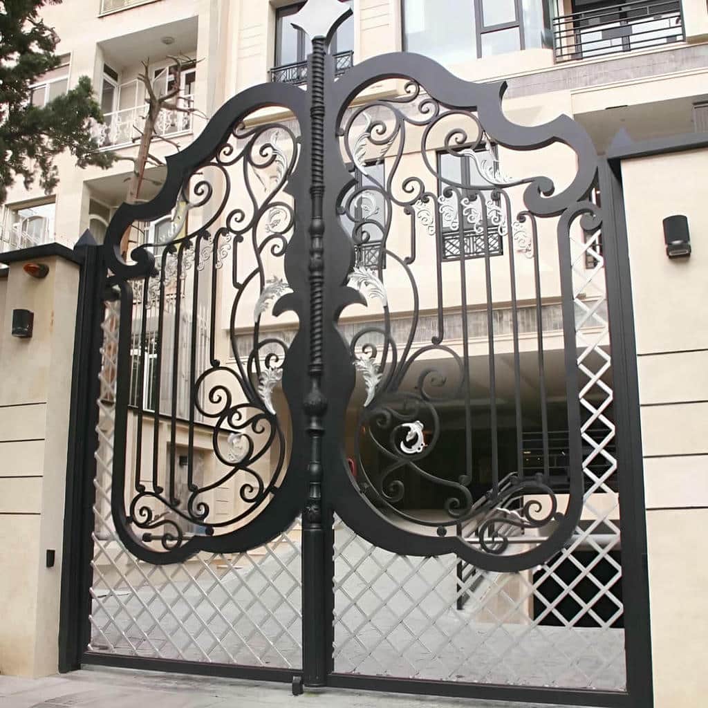 خرید درب حیاط فرفورژه ویلا ساده در نیشابور