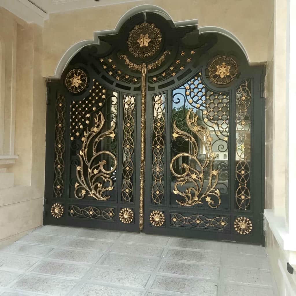 خرید درب حیاط فرفورژه ویلا ساده در سنندج