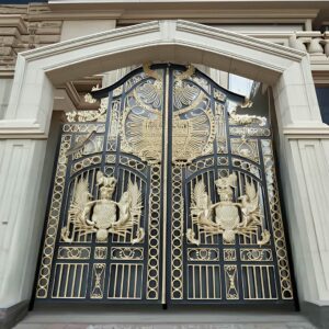 درب حیاط فرفورژه ویلا در عسلویه