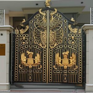 درب حیاط فرفورژه ویلا در قائمشهر