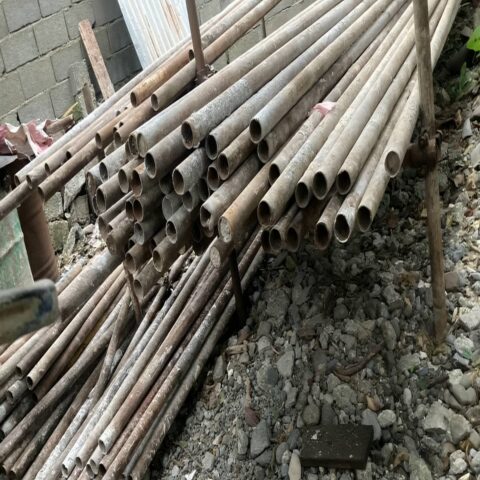 داربست تجاری برای نصب تابلو مغازه با دسترسی ایمن داربست تجاری مغازه، پاساژ و مراکز تجاری برای تابلو و نورپردازی