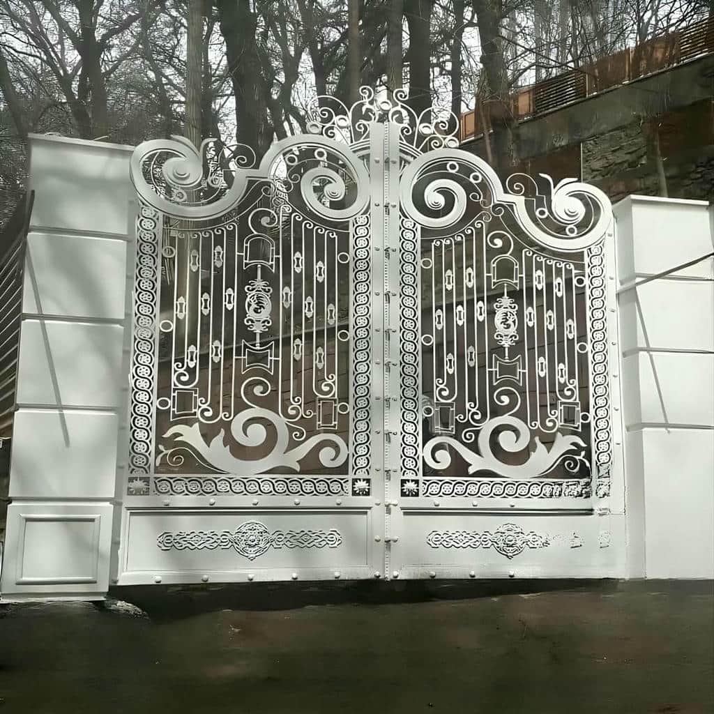 خرید درب حیاط شاسی سنگین برای ورودی عریض