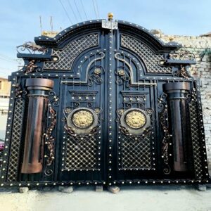 10 طرح درب فلزی مدرن پنل مشبک