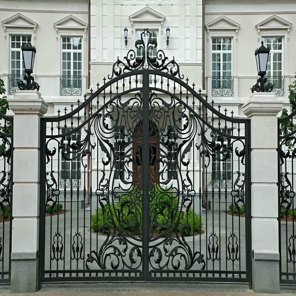 درب حیاط برش لیزری هندسی با الگوی لوزی درب حیاط برش لیزری هندسی با الگوی لوزی
