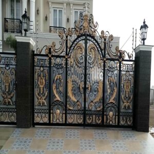 7 نمونه درب حیاط طرح چوب فلزی