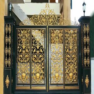 11 نمونه درب آهنی باغ ماشین رو