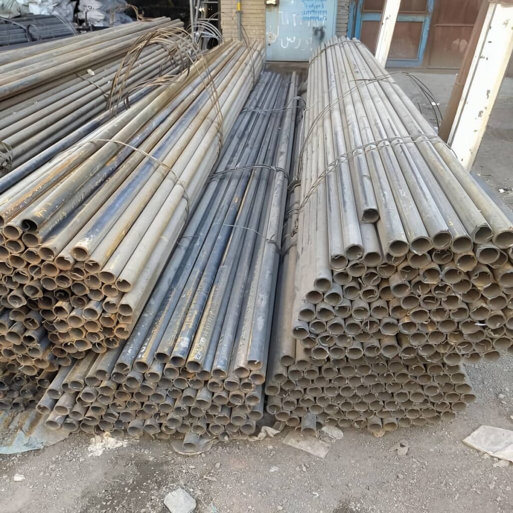 لوله داربست برای نمای ساختمان با پوشش سفارشی