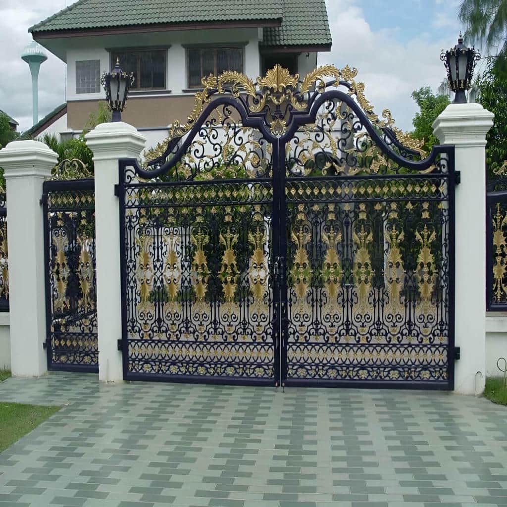 درب فرفورژه با نقش آهنی اختصاصی